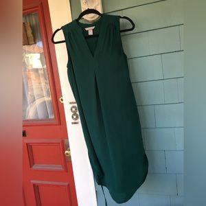 Green tunic dress